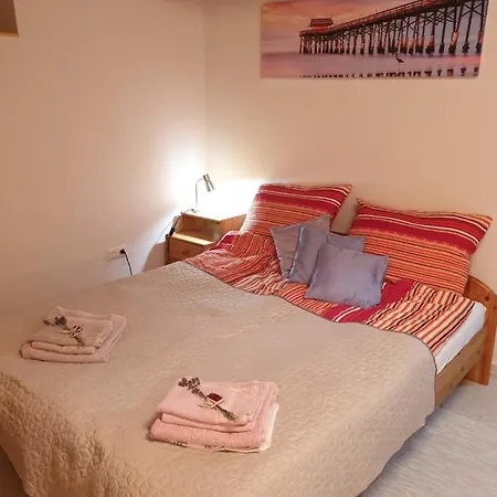 Kis Haz Apartman Zalacsány Exterior foto